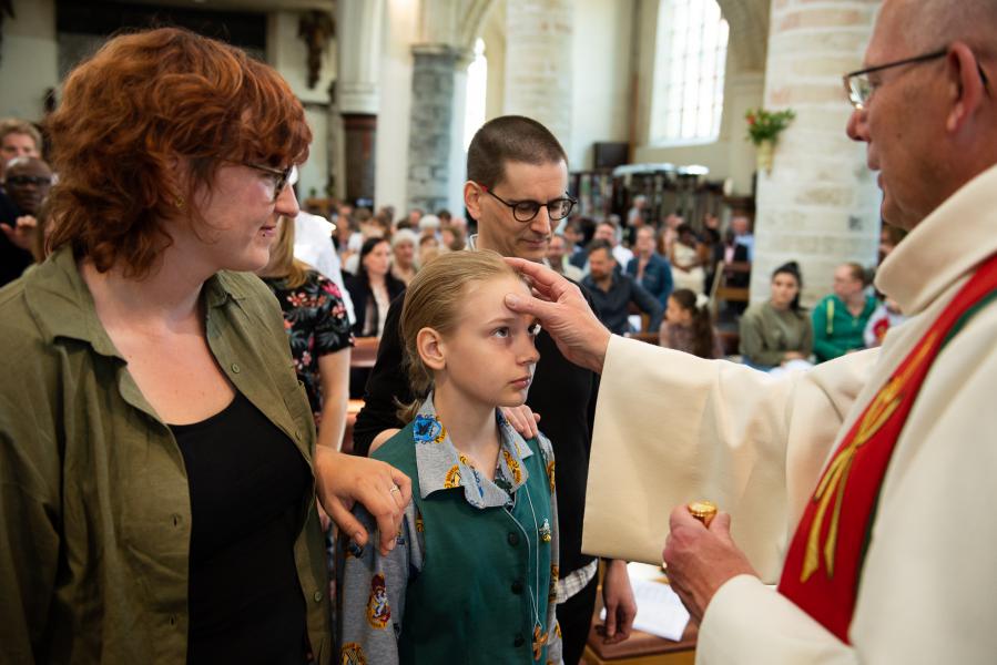 Vormselviering 2022 in de Sint-Geertruikerk te Leuven © Sarah Torbeyns