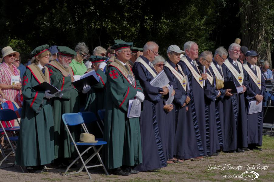 Openluchtviering op de Abdijsite Ten Duinen © Lambert J. Derenette & Linda Renette