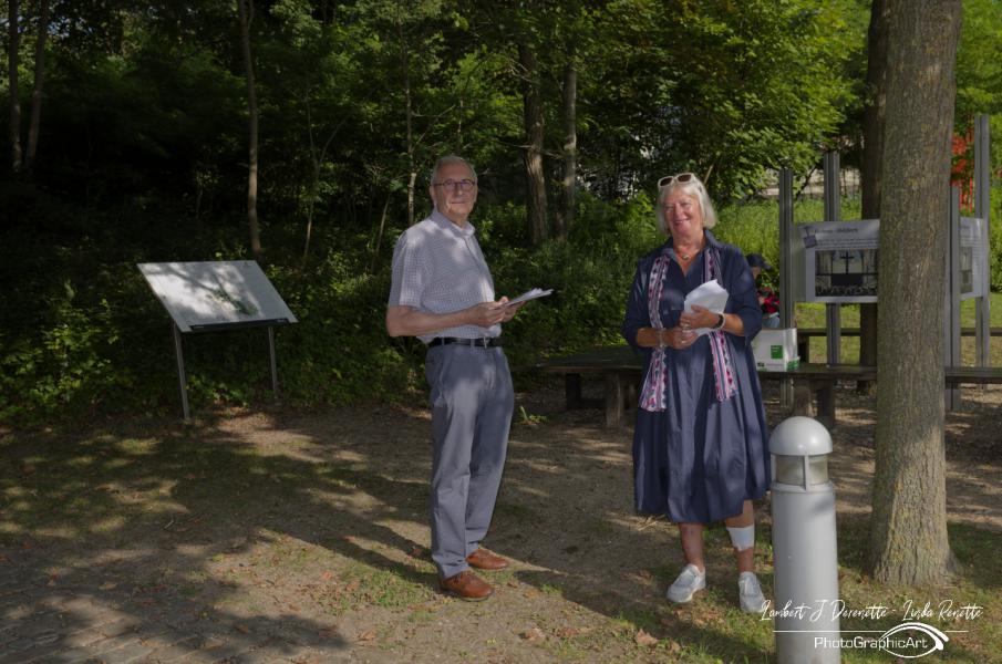 Openluchtviering op de Abdijsite Ten Duinen © Lambert J. Derenette & Linda Renette