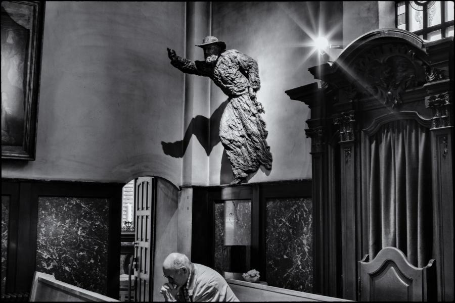 Bronzen beeld van de heilig verklaarde pater Damiaan De Veuster  © Leo De Bock