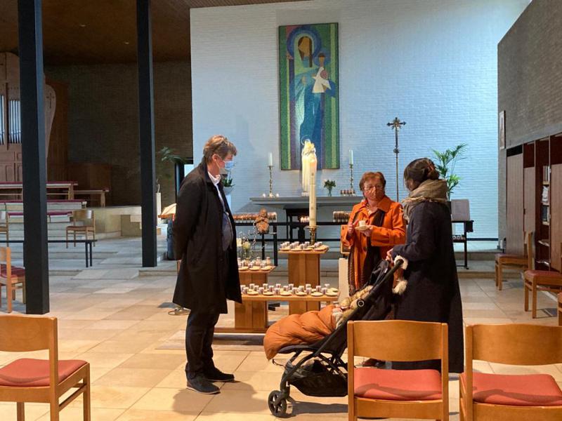 Er was even tijd voor een babbel met de doopcatechiste Claire. 