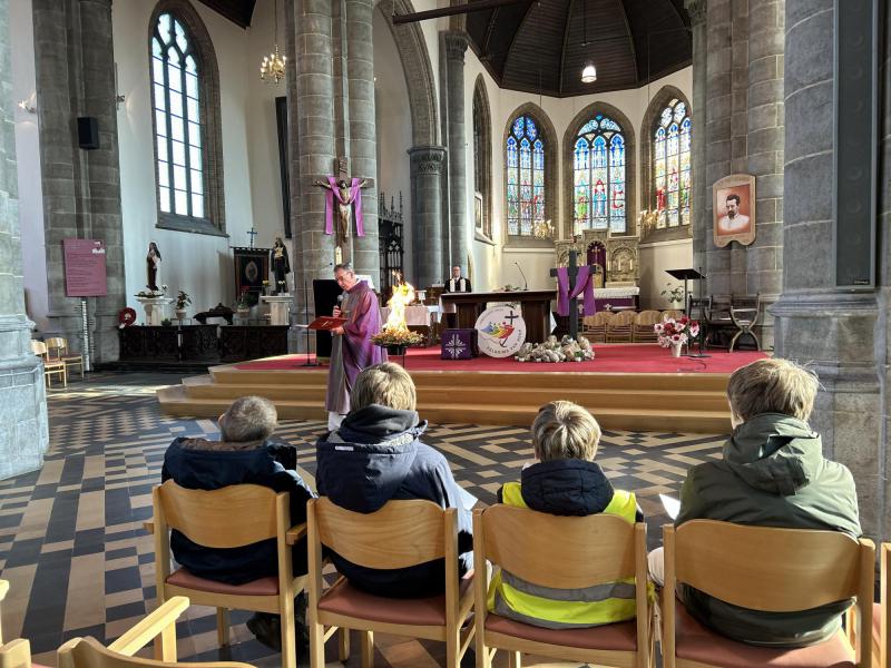 Bekeer je en open je hart voor het evangelie. © bedevaarten