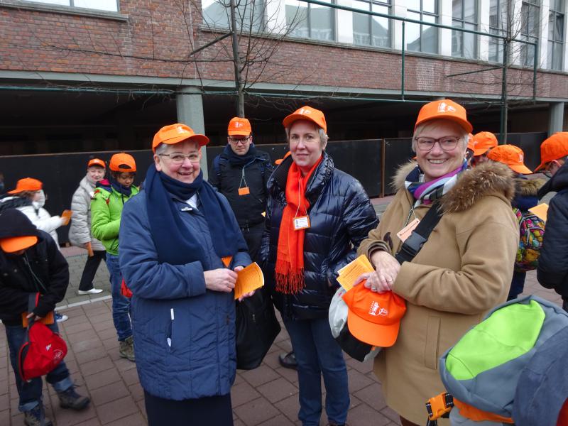 Begeleidende catechisten uit Ninove © Dina Van Liedekerke