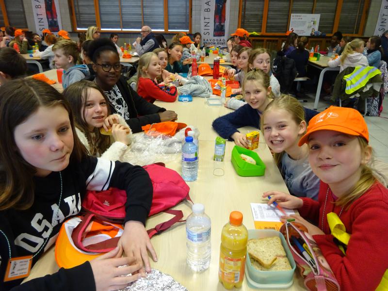 Vormelingen uit Ninove © Dina Van Liedekerke