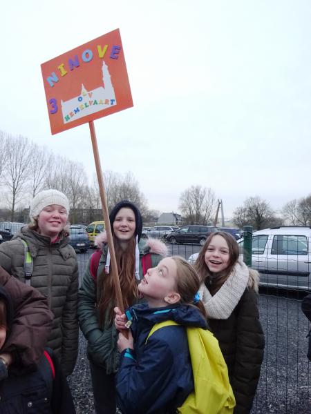 Vormelingen uit Ninove © Dina Van Liedekerke