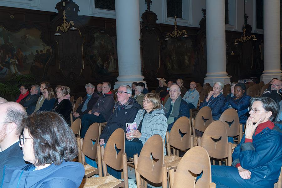 Lancering gedichtenboekje "Ankers van hoop" - Sint-Corneliusparochie Ninove - 23 oktober 2025 © Guido De Troeyer