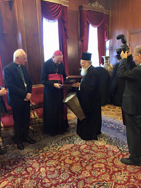 Na de viering stond een ontmoeting met patriarch Bartholomeos op het programma.