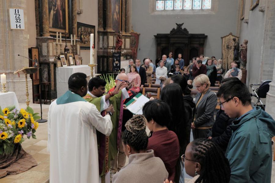 Engelstalige catechumenen in Sint-Kwinten © Pastorale zone Leuven aan de Dijle