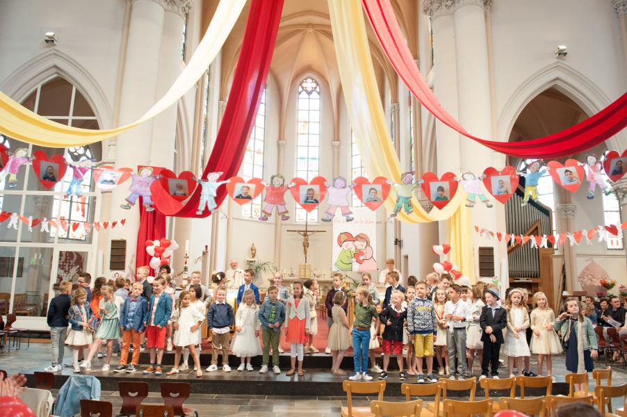 Eerste communie in Retie Sint-Martinus © Inge Huybrechts en Gert Daemen