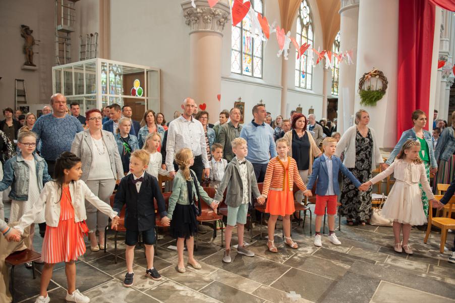 Eerste communie in Retie Sint-Martinus © Inge Huybrechts en Gert Daemen