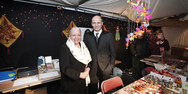 Jeanne Devos op kerstmarkt 