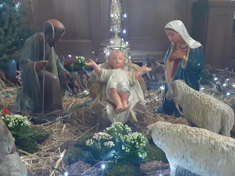Kerststal in de St.-Bavokerk van Zingem © A.D.P