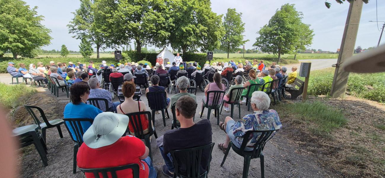 Mariahulde voor wzc Amphora aan hoeve Schauttewalle 