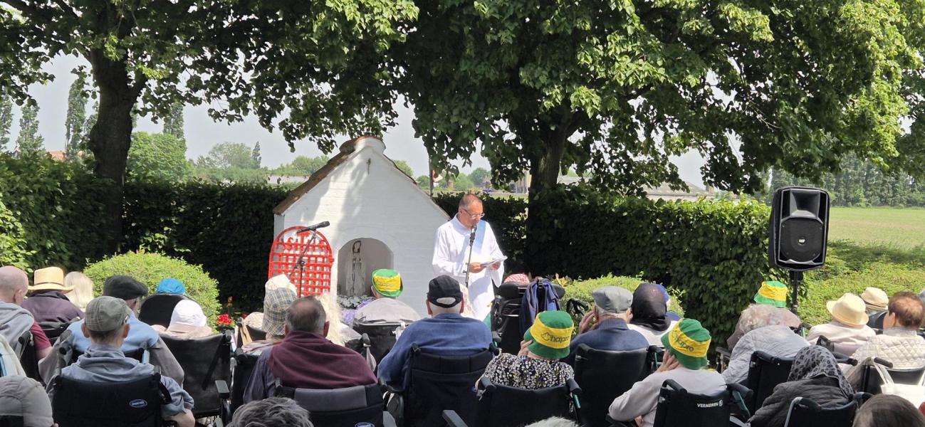 Mariahulde voor wzc Amphora aan hoeve Schauttewalle 