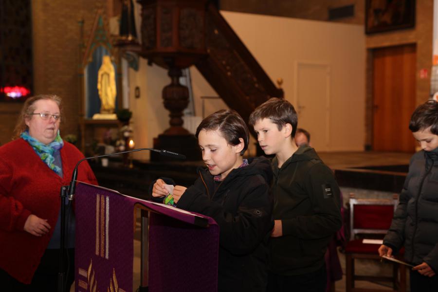 Aanvraagviering vormelingen in Zwevezele 