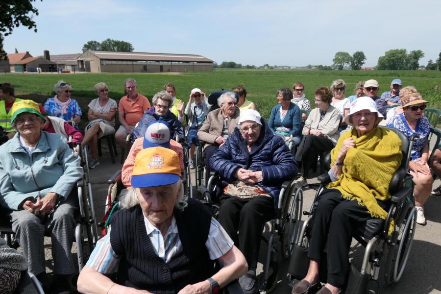 Mariahulde voor wzc Amphora aan hoeve Schauttewalle 