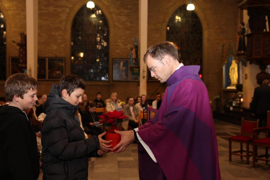 Aanvraagviering vormelingen in Zwevezele 