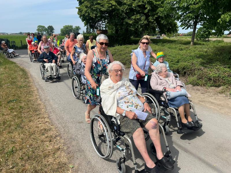 Mariahulde voor wzc Amphora aan hoeve Schauttewalle 