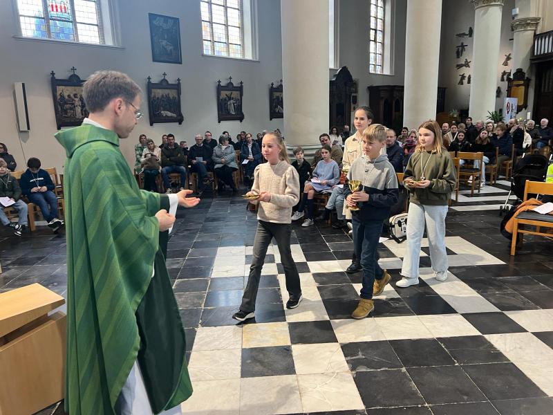 Aanvraagviering vormelingen in Wingene 