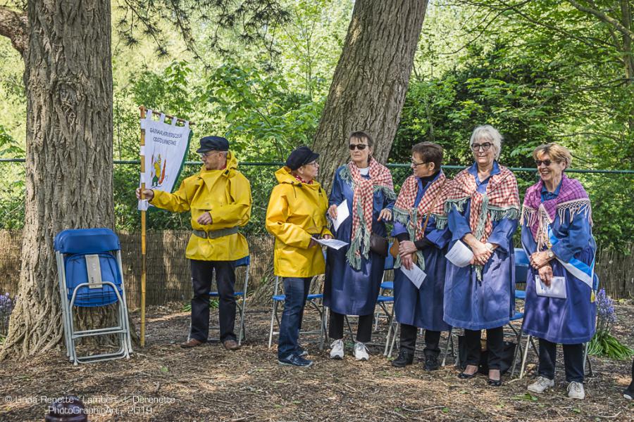 Een vertegenwoordiging van de Spanjaardbank en de Stienestekers tekenden present op de feestdag van hun patroon Idesbald. © Linda Renette - Lambert J. Derenette