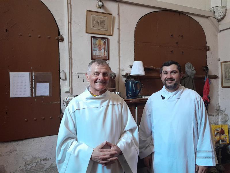 H. Mis in Avignon met priester Julien-Paul  © T Poorters