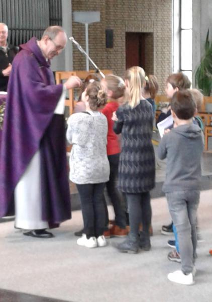Ingroeiviering voor eerste communie 