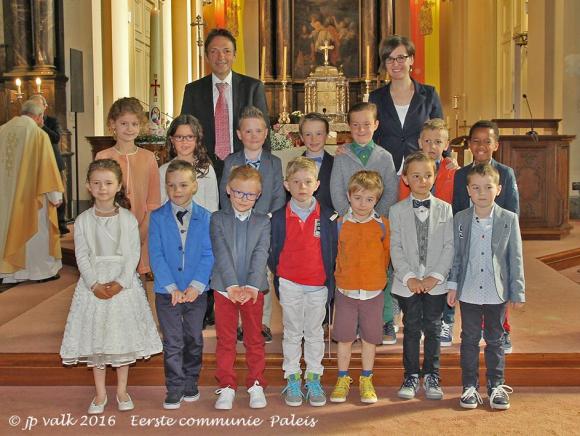 Eerste communicanten van de school "Het Paleis" 2016 