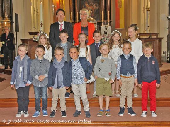Eerste communicanten van de school "Het Paleis" 2016 