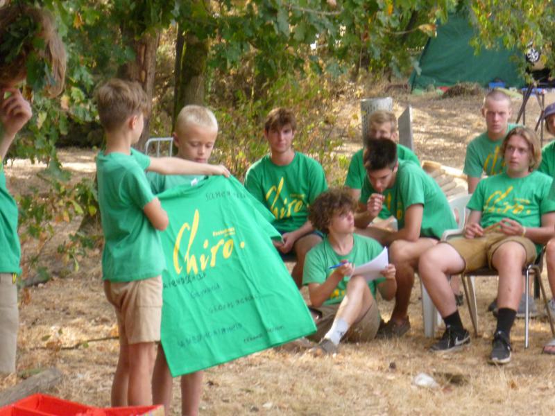 Bezinning op kamp van chirojongens Rooierheide 