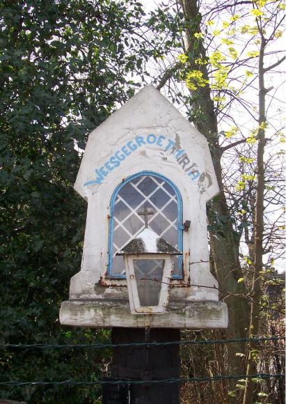 Het beeld aan de Antwerpsesteenweg