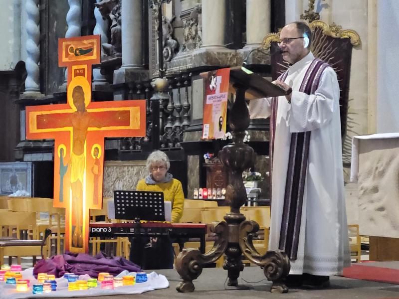 Gebedswake voor vrede - Sint-Martinuskerk Aalst - 30 maart 2022 