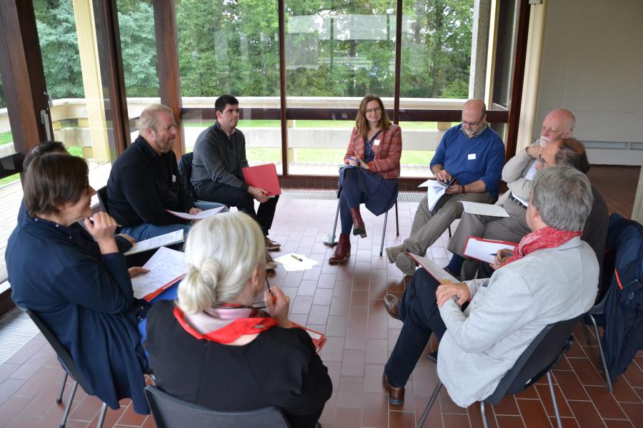De gespreksgroep met Anaïs Fayt van IJD - Jongerenpastoraal Vlaanderen © Jeroen Moens