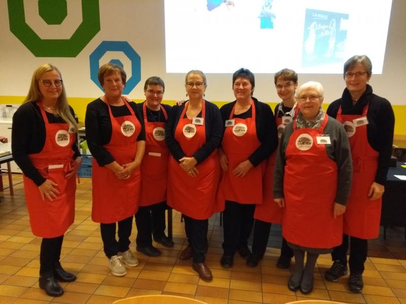 Onze 'sterke vrouwen' van de Toumai groep zijn er klaar voor!  © Leen Vercoutter