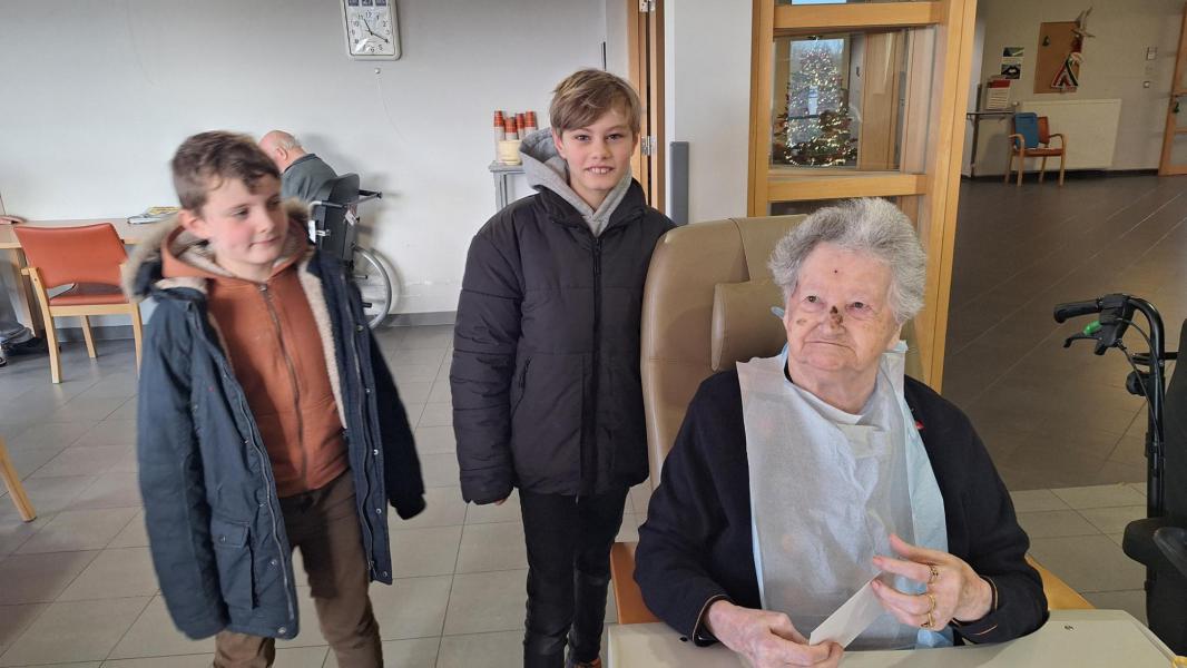 Vormelingengroepje Handen uit de mouwen - Sint-Corneliusparochie - december 2025 