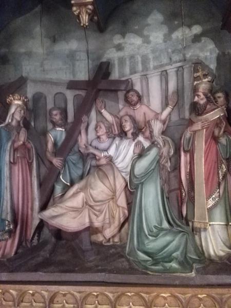 H. Helena in het hoofdaltaar in de H. Kruiskerk te Stekene © Parochie Heilige Helena