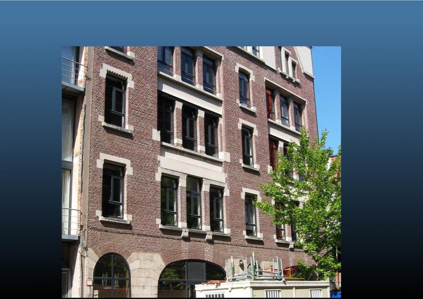 Dit gebouw in de Duboisstraat was vroeger in gebruik als Hotel Amerika  © Braeken Jo. Ter beschikking gesteld door Onroerend Erfgoed.