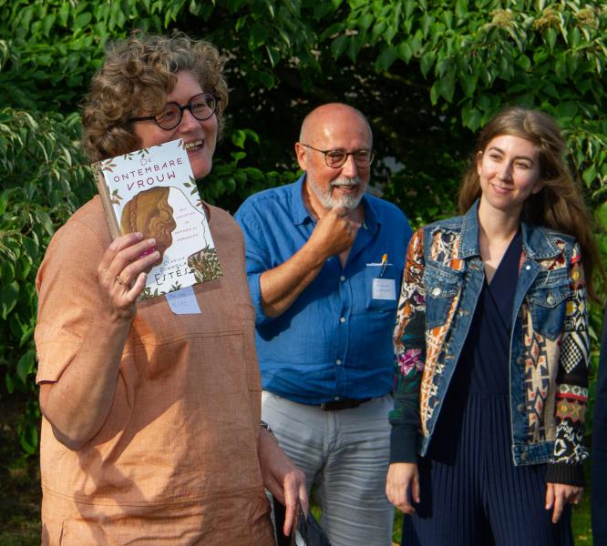 Cadeautje voor Ilse Van Gorp vanuit het team met een 'toepasselijke titel' ;) 