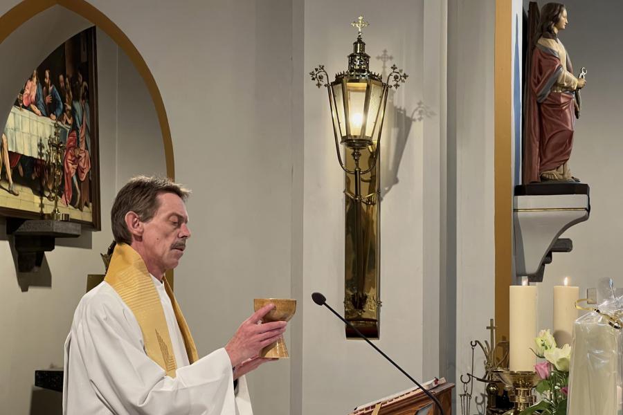Dankviering in de Sint-Agathakerk voor Pater Dirk De Vis ter gelegenheid van zijn pensionering © Pastorale zone Leuven aan de Dijle