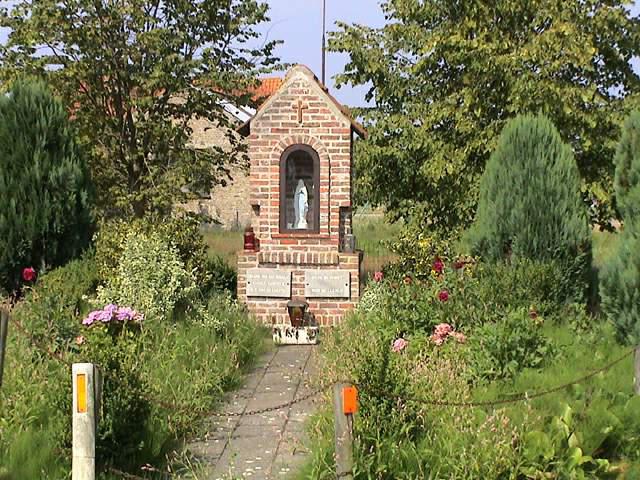 Kapelletje in Moerhuize © Kapelletjes in Oost-Vlaanderen