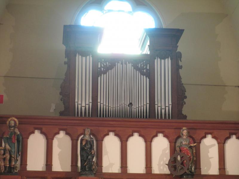 Het beschermde orgel van de kerk 