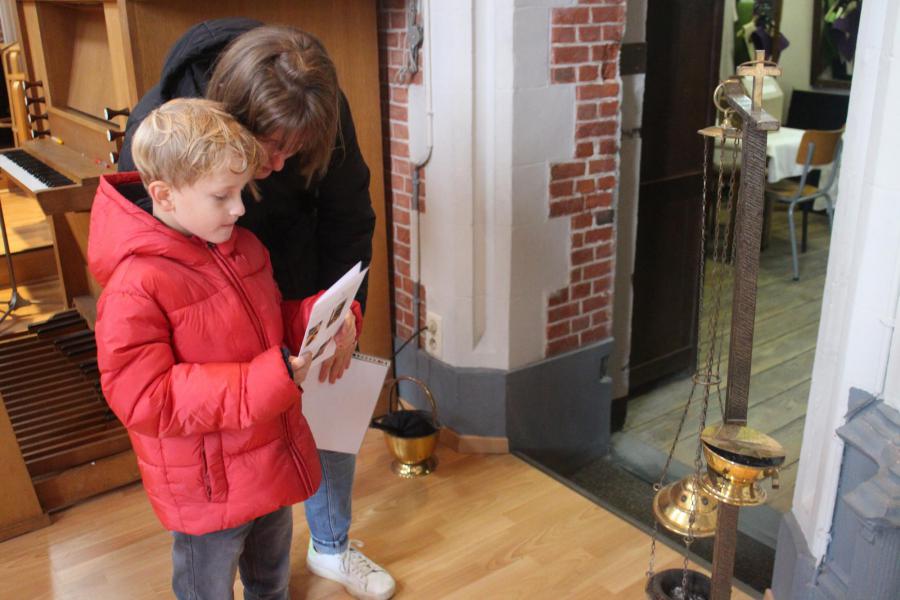 Kerkverkenning van de eerste communicanten © RvH