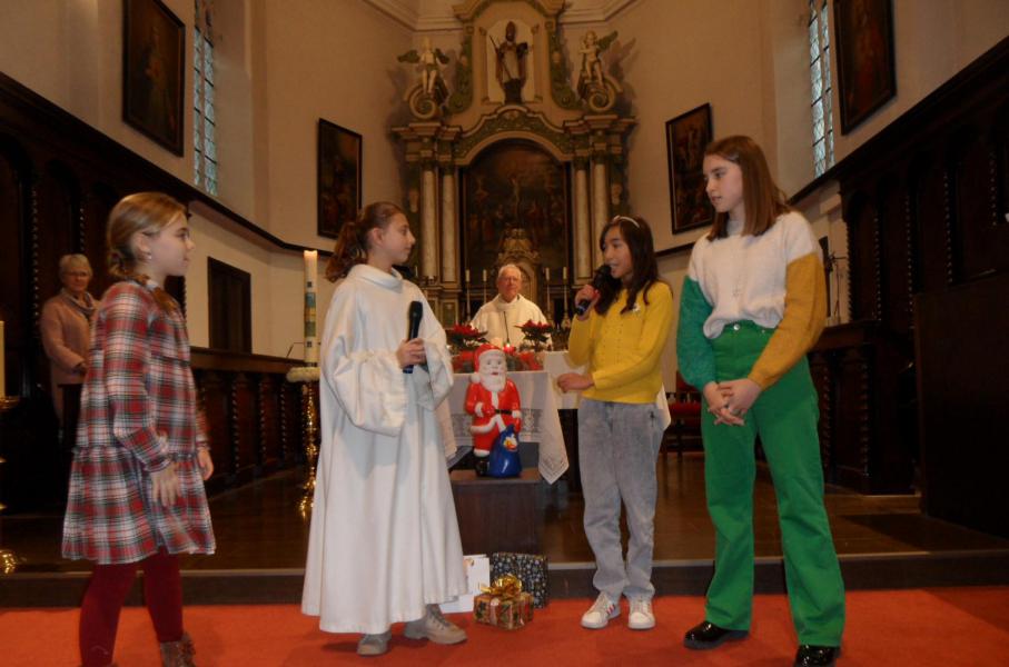 vormelingen spelen kerstspel 