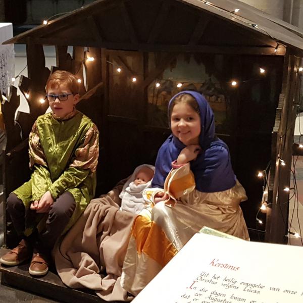 Kerstavondviering 2019 in onze Sint-Dionysiuskerk van Zarren met kinderen van basisschool De Linde © Sarah Depoorter - Krekedal Kortemark