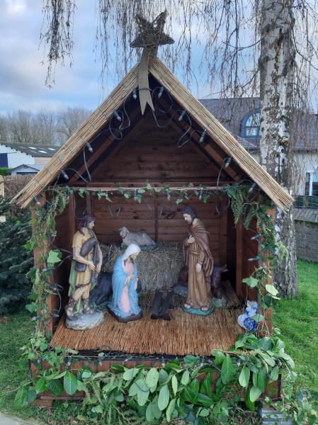 Buitenkerststal in Nederhasselt © RVT