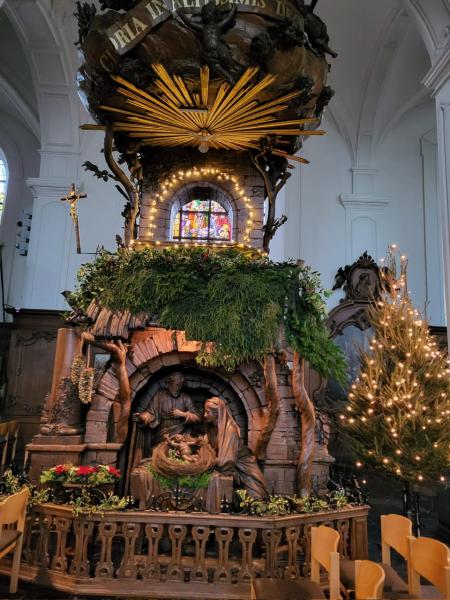 Kerststal in de kerk van Meerbeke © Ingrid De Moey