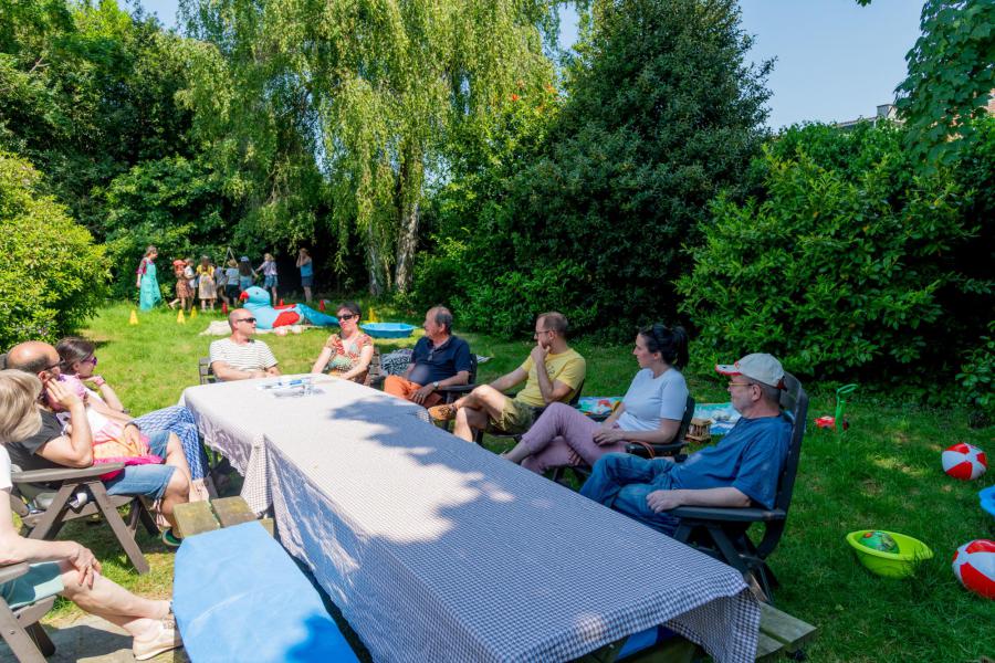 Ouders in gesprek over vakantie ©Jan J. Holvoet 