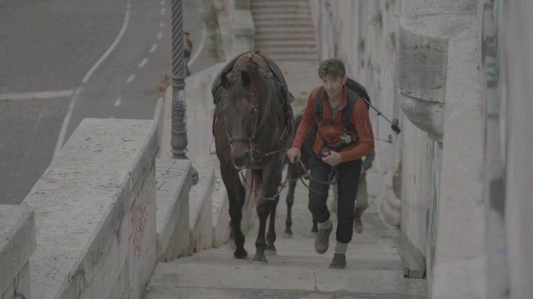 Aankomst in Rome, met een paard. © VTM