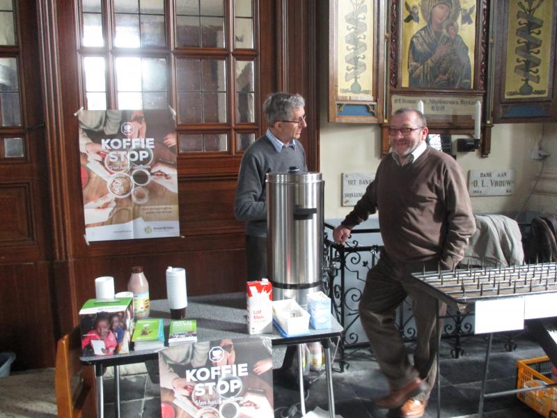 Koffiestop 1e Communietocht Adegem © Lieve Crul