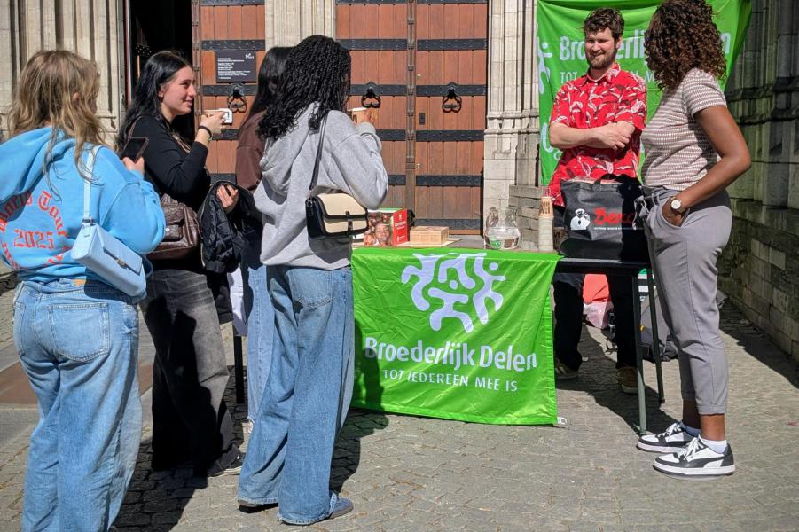 Koffiestop op de Grote Markt © Pastorale zone Leuven aan de Dijle