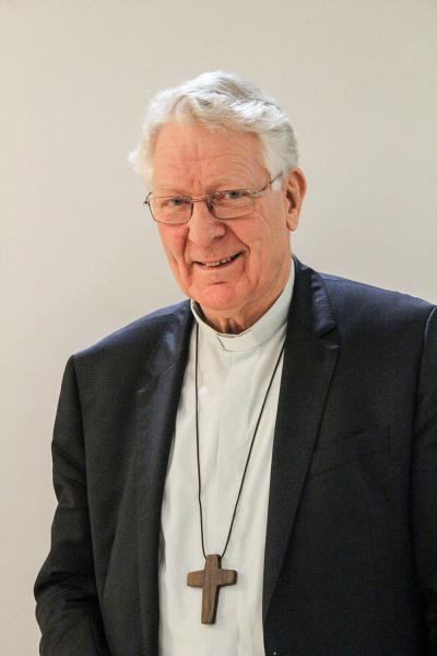 Mgr. Van Looy zal onze geestelijke gids zijn op deze reis 